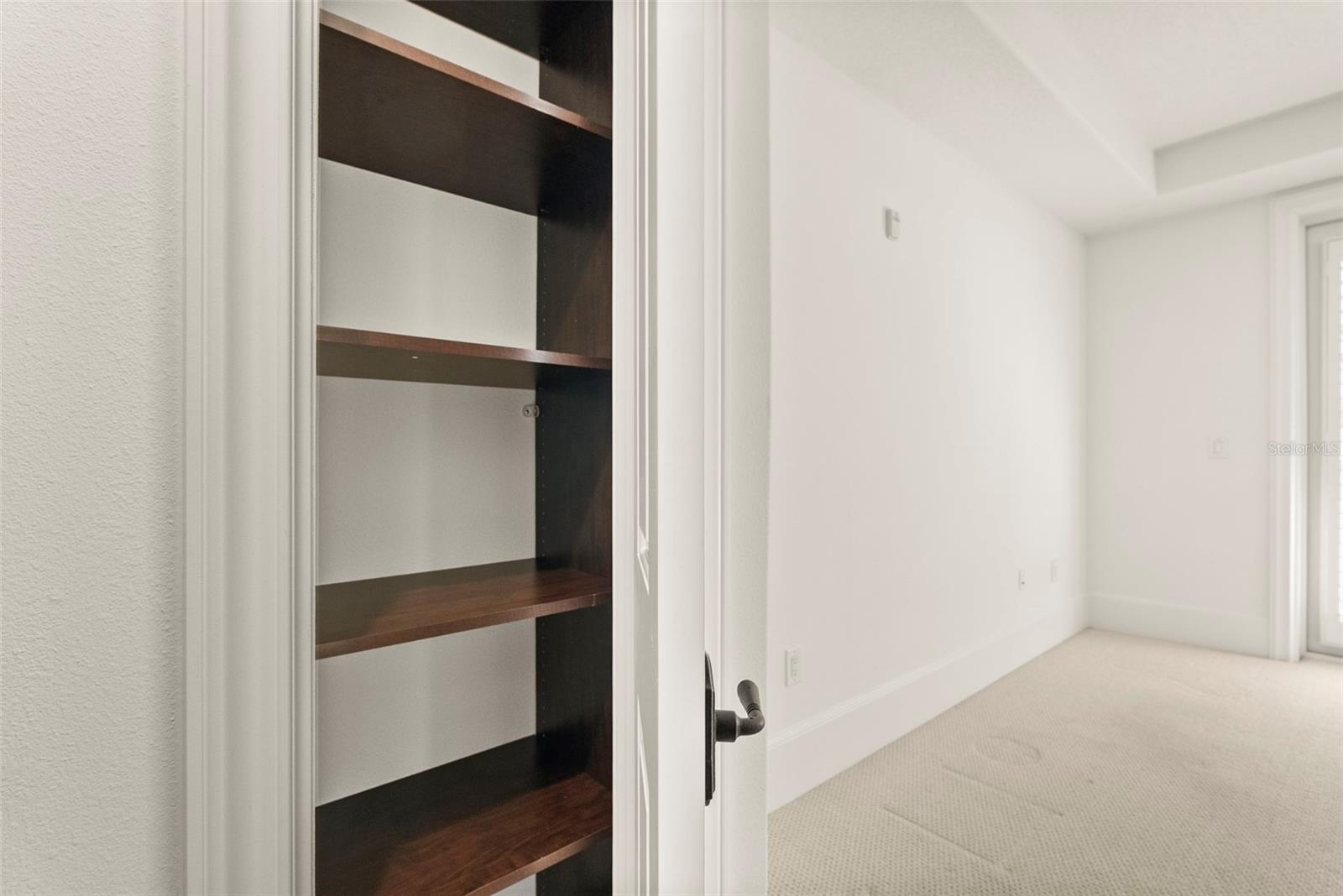 Image 37 of 62 For 315 New England Avenue 7