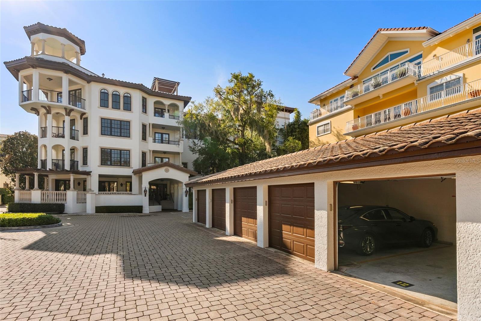 Image 42 of 62 For 315 New England Avenue 7