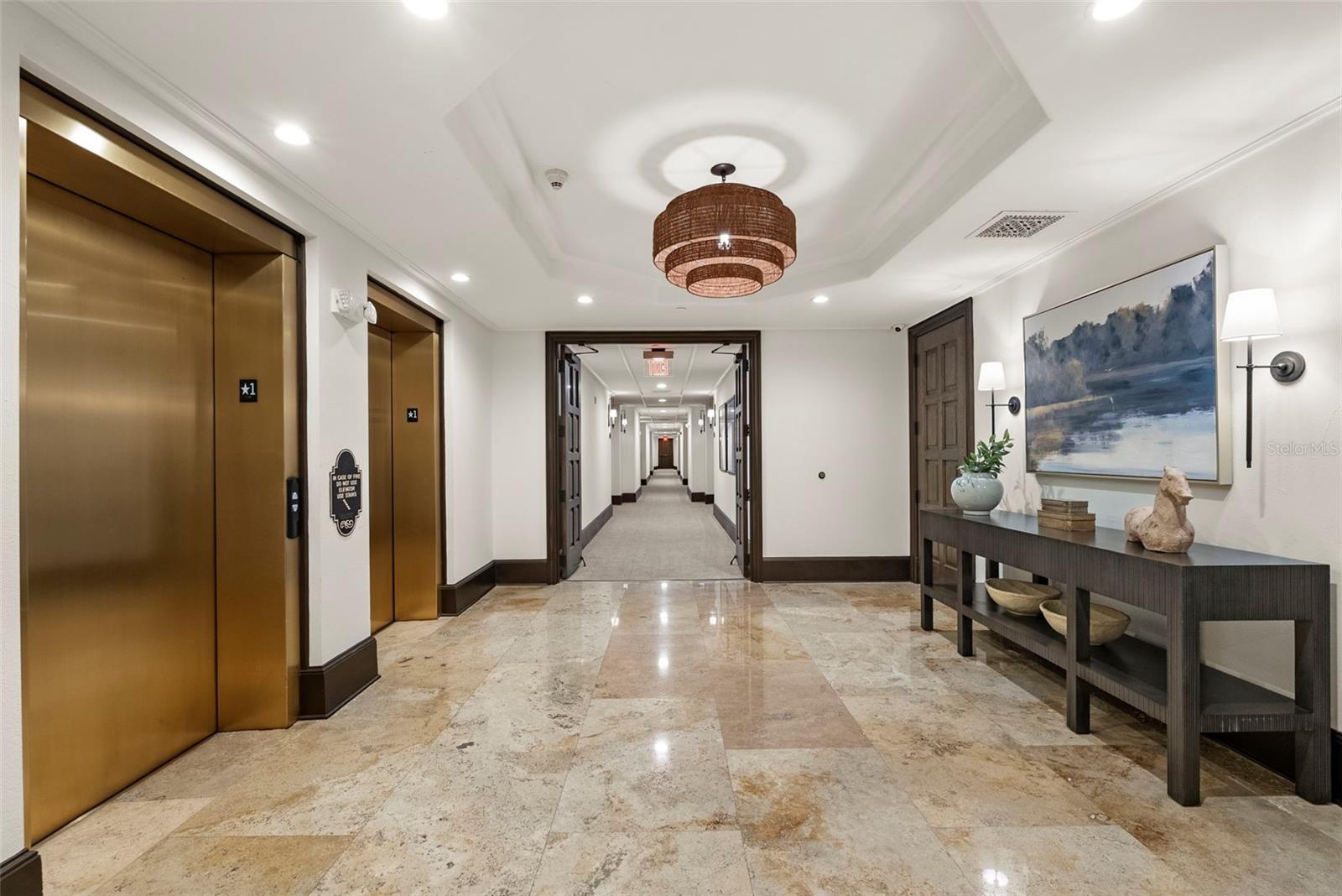 Image 8 of 62 For 315 New England Avenue 7