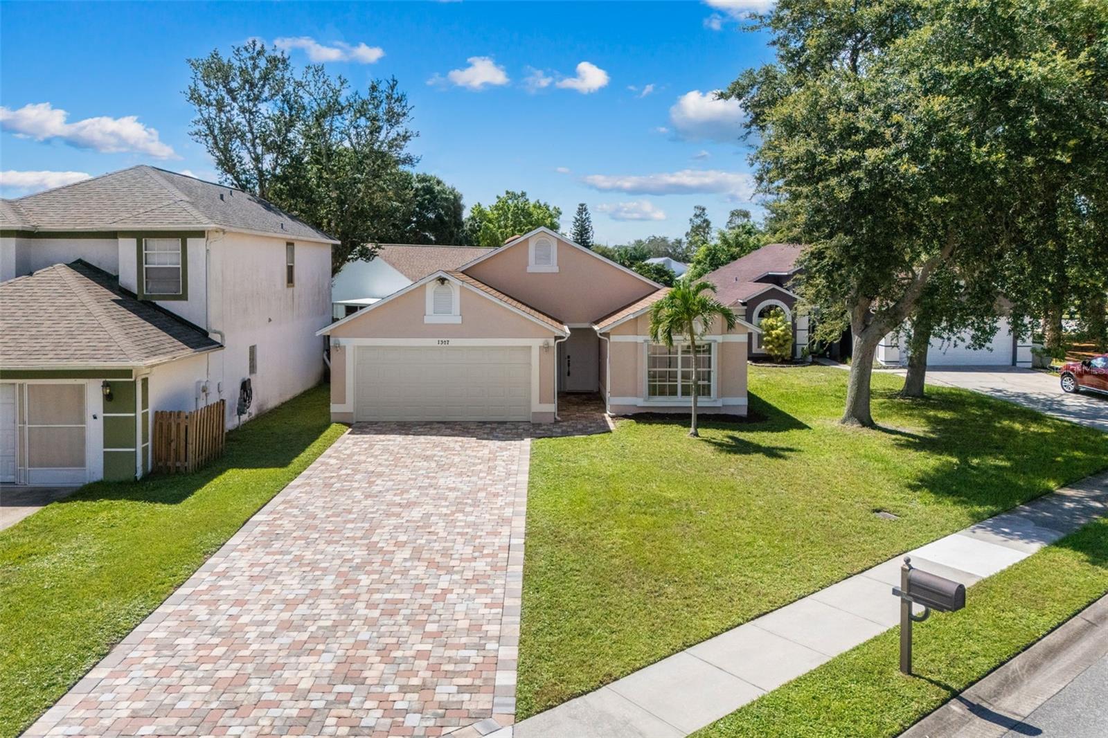 Image 26 of 33 For 1327 Cypress Bend Circle