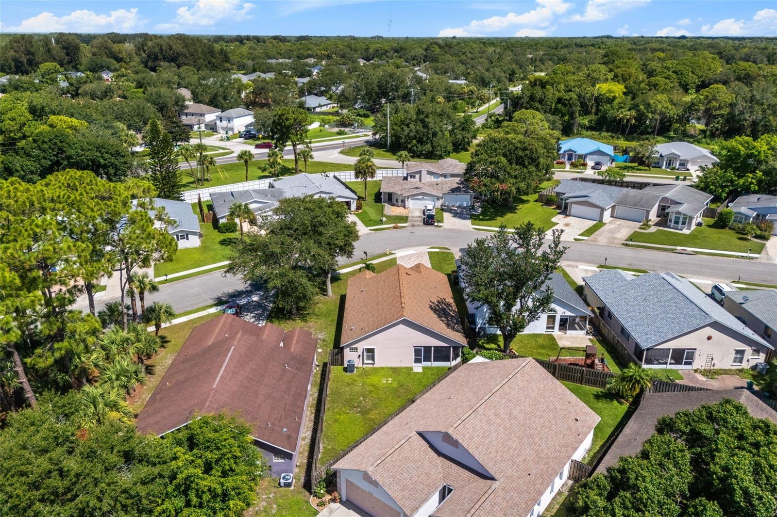 Image 28 of 33 For 1327 Cypress Bend Circle