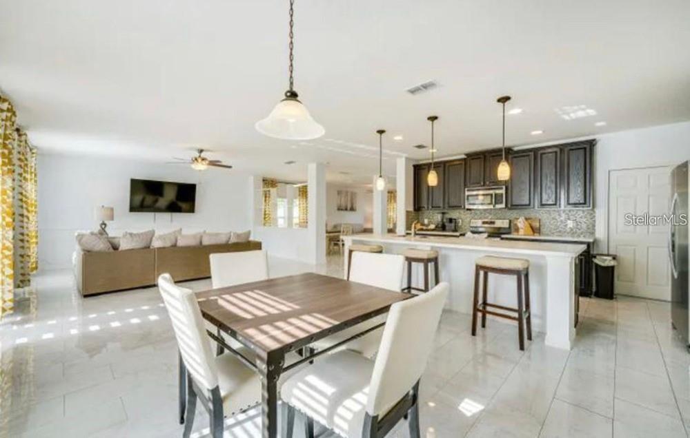 Image 7 of 8 For 375 Granada Boulevard