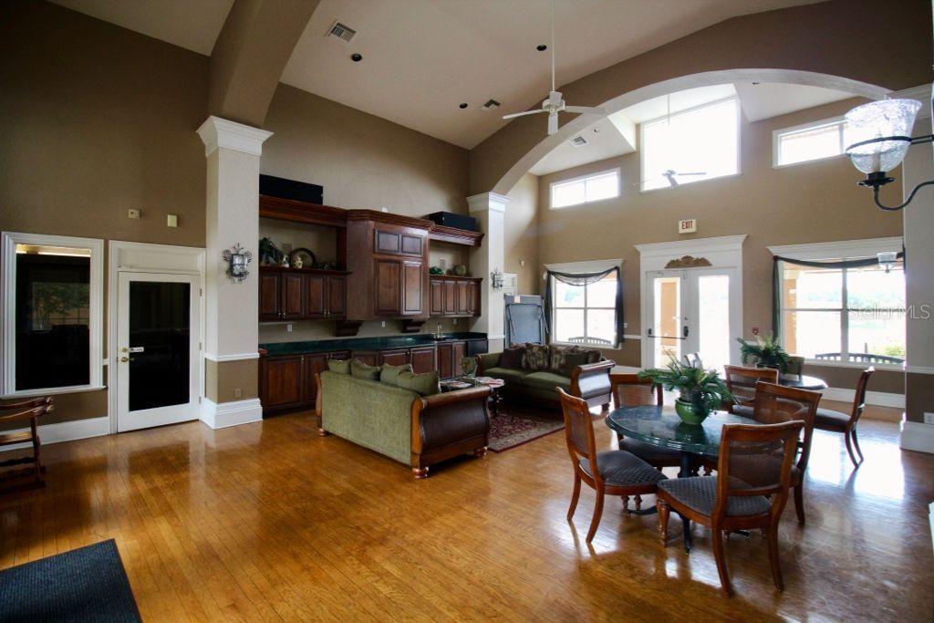 Image 10 of 13 For 8903 Latrec Avenue 3307