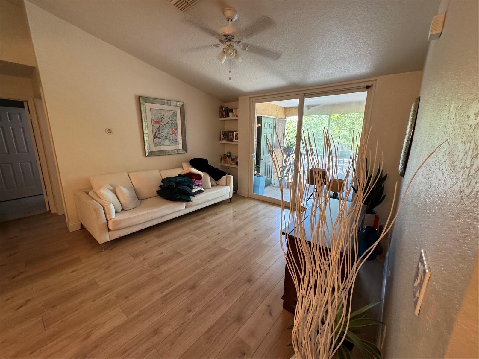 Image 3 of 13 For 8903 Latrec Avenue 3307