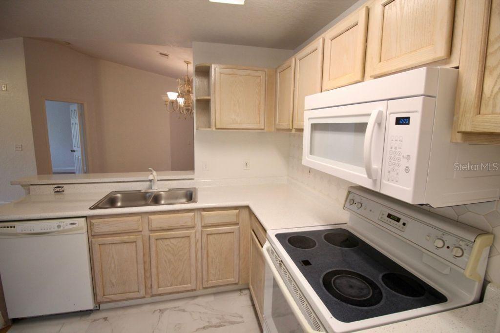Image 4 of 13 For 8903 Latrec Avenue 3307