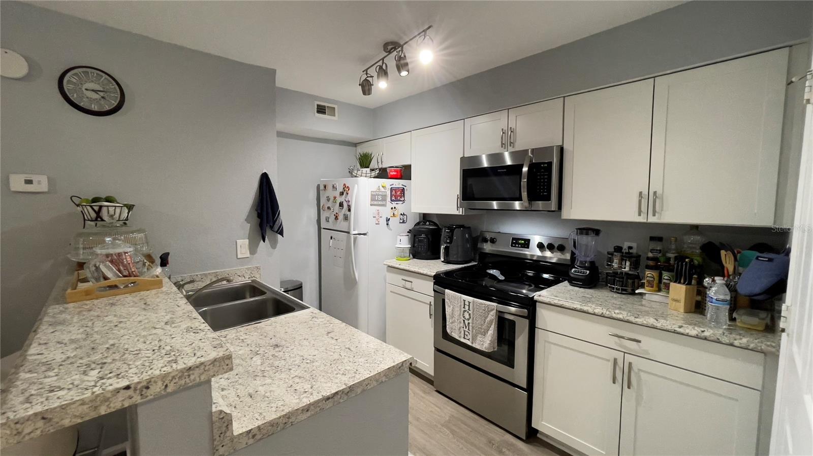 Image 33 of 80 For 0 White Pine Avenue