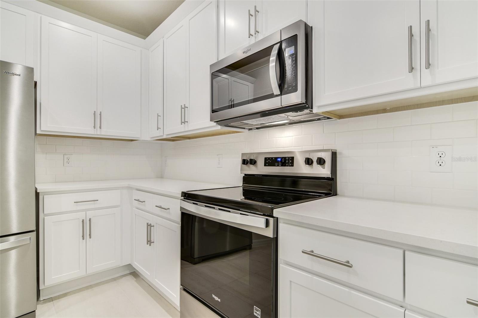 Image 3 of 22 For 1678 Greenleaf Woods Cove
