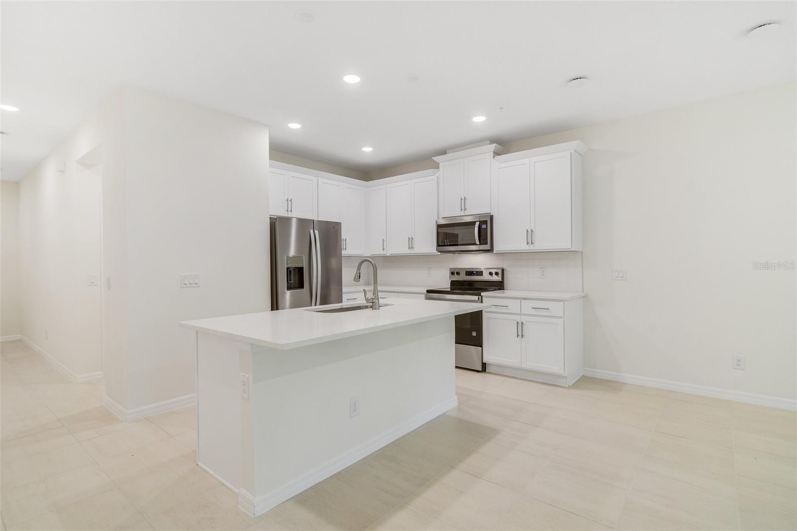 Image 4 of 22 For 1678 Greenleaf Woods Cove