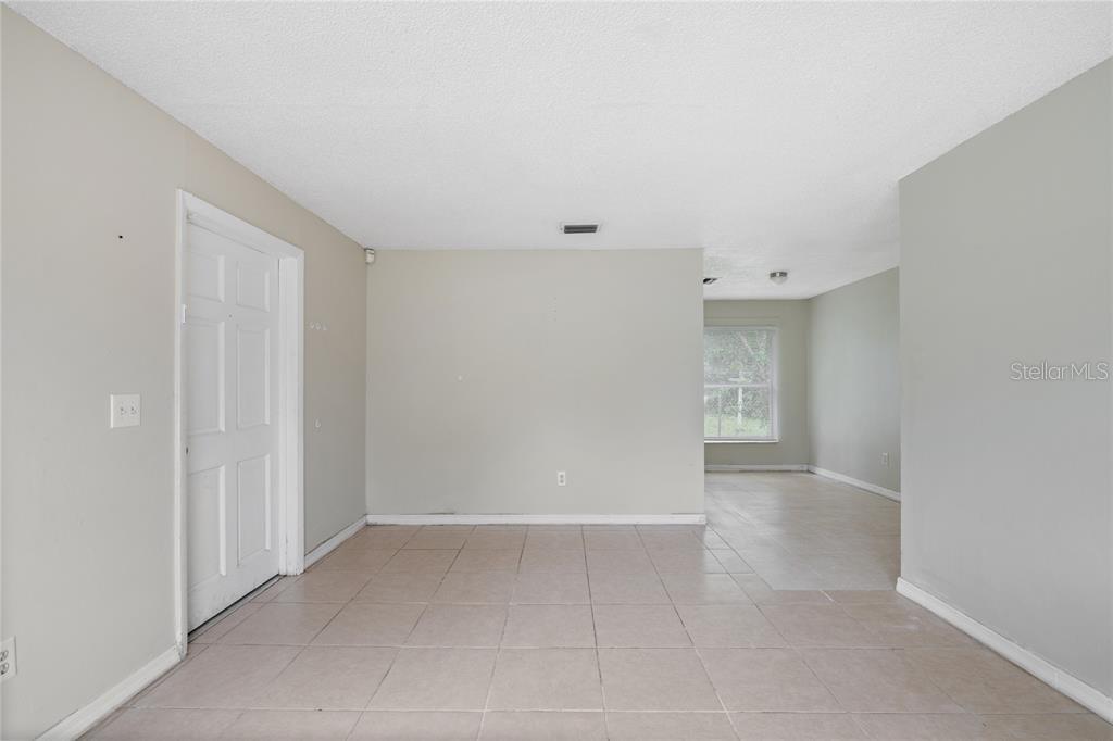 Image 17 of 37 For 4404 35th Avenue