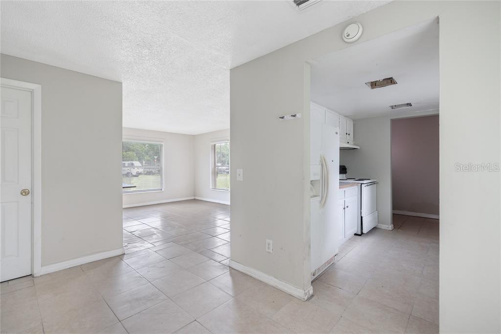 Image 19 of 37 For 4404 35th Avenue