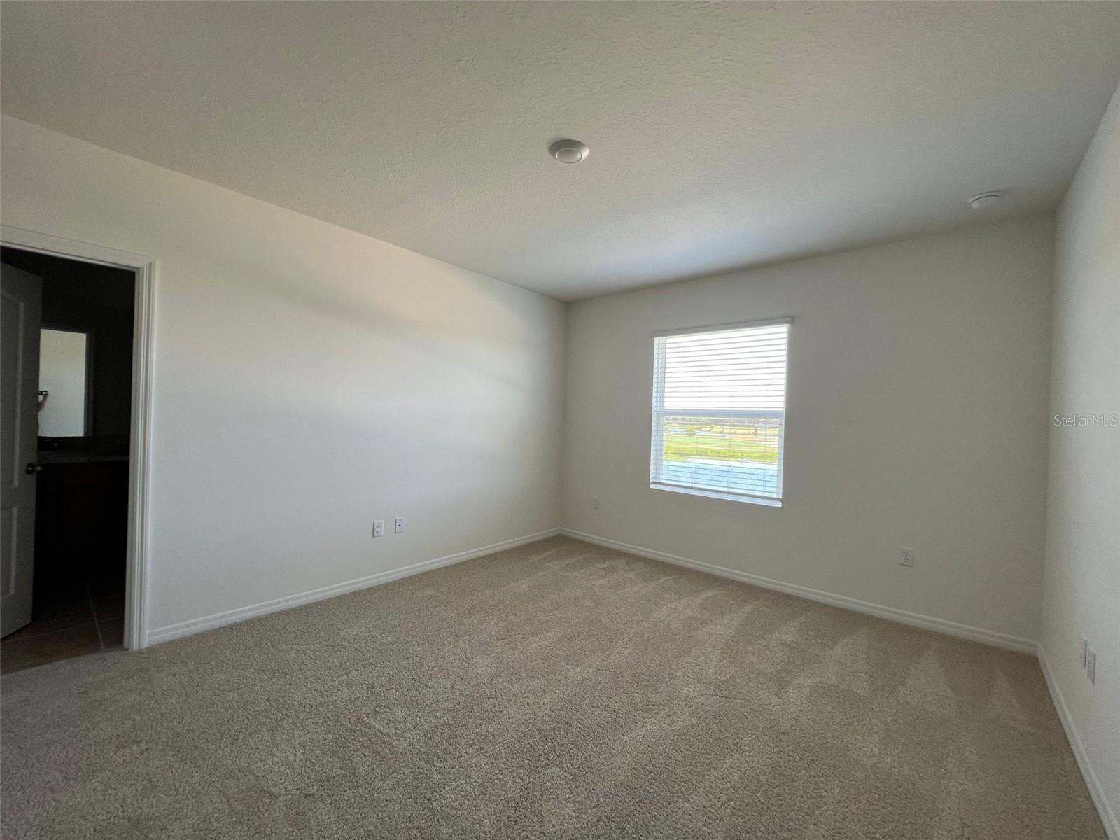 Image 11 of 26 For 1041 Blue Jay Drive