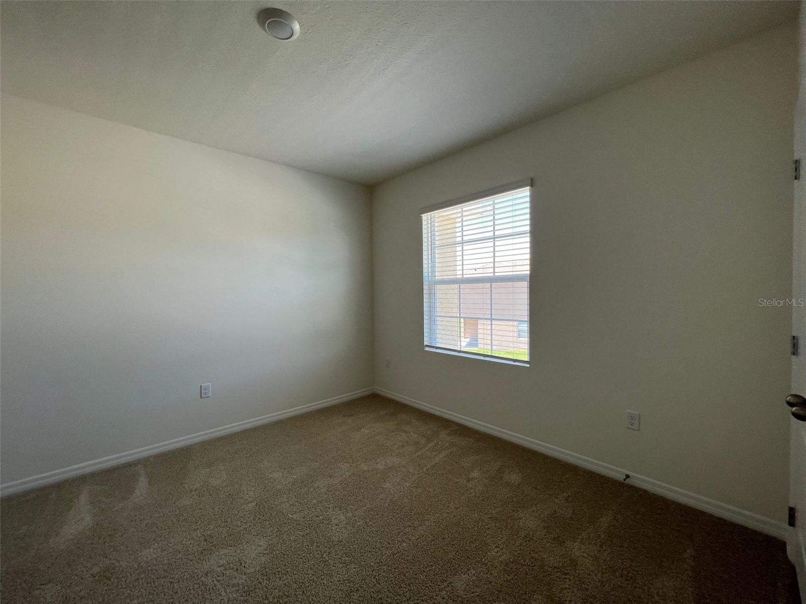 Image 14 of 26 For 1041 Blue Jay Drive