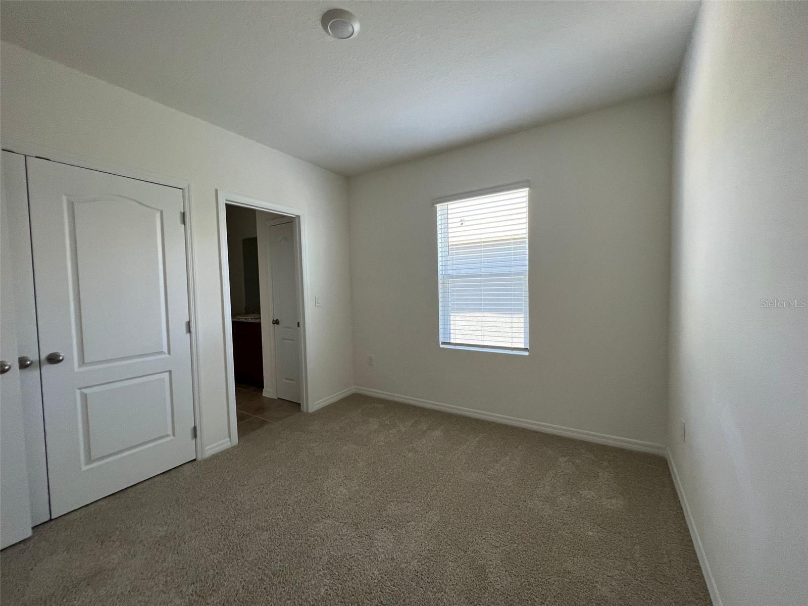 Image 18 of 26 For 1041 Blue Jay Drive