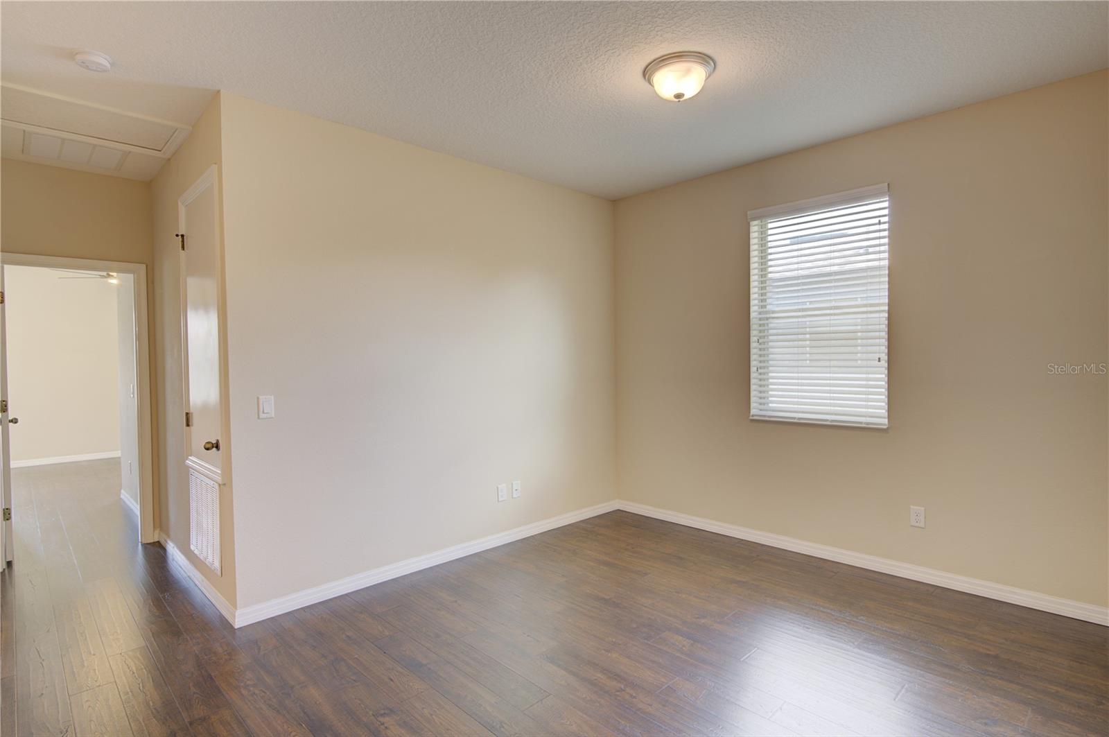 Image 22 of 49 For 2779 Econ Landing Boulevard