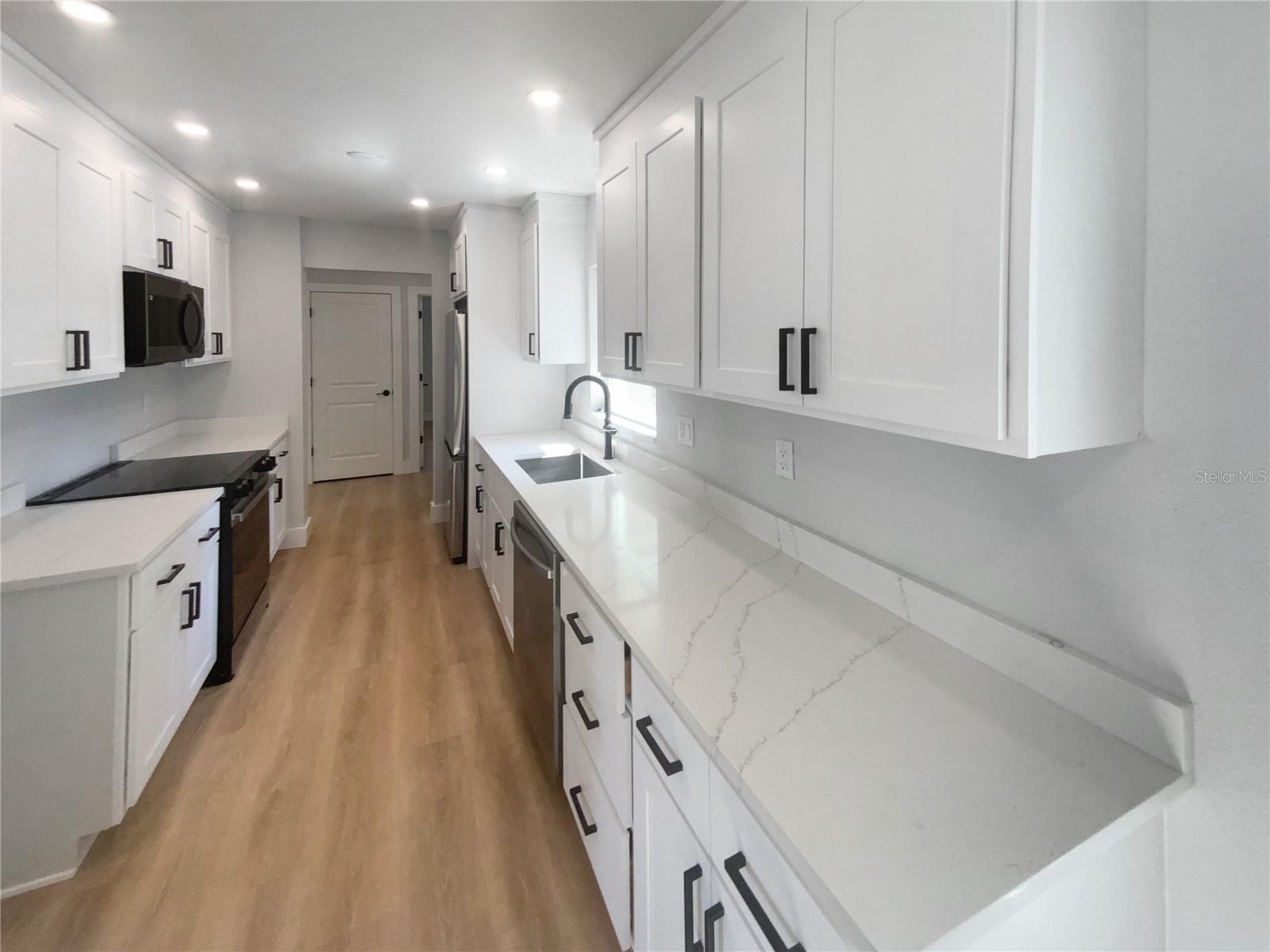 Image 17 of 34 For 7812 53rd Street