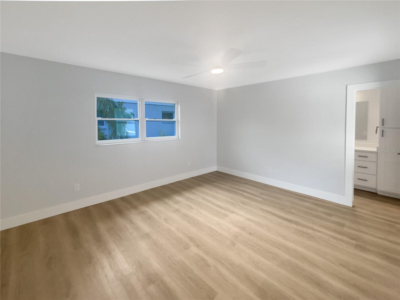 Image 19 of 34 For 7812 53rd Street