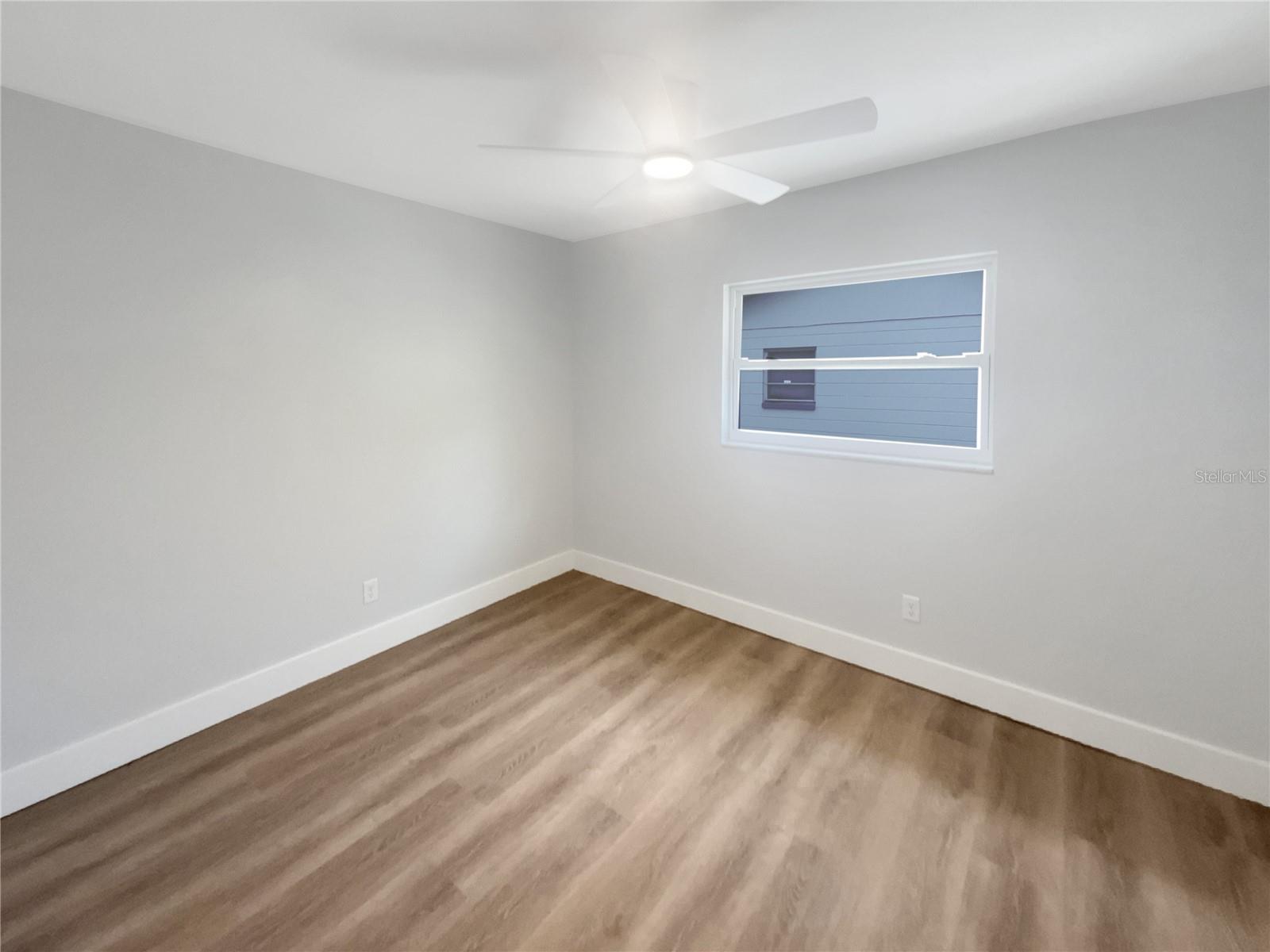 Image 23 of 34 For 7812 53rd Street