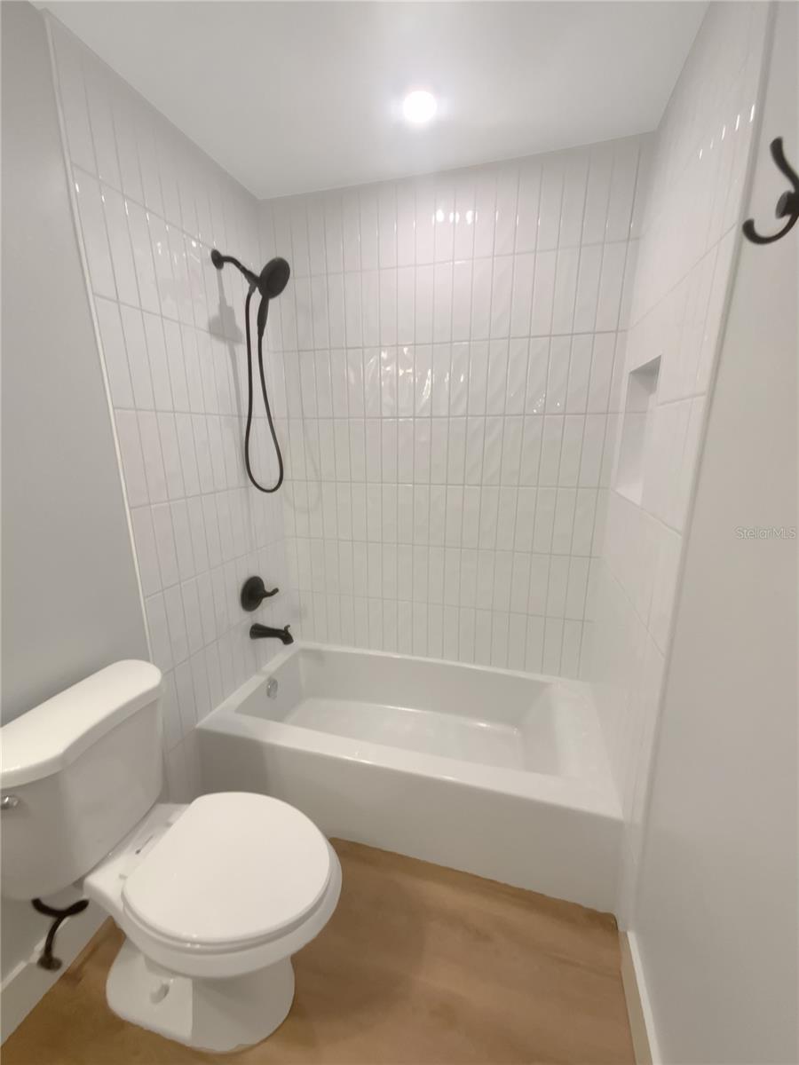 Image 26 of 34 For 7812 53rd Street