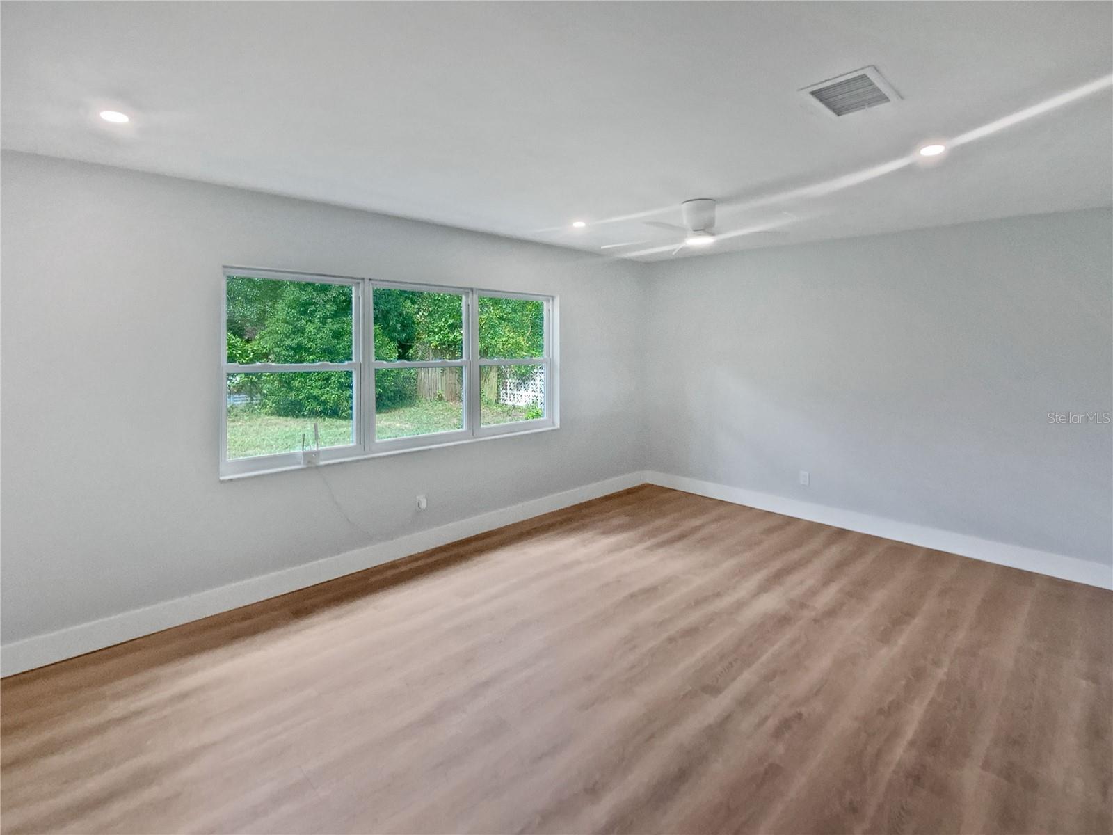 Image 33 of 34 For 7812 53rd Street