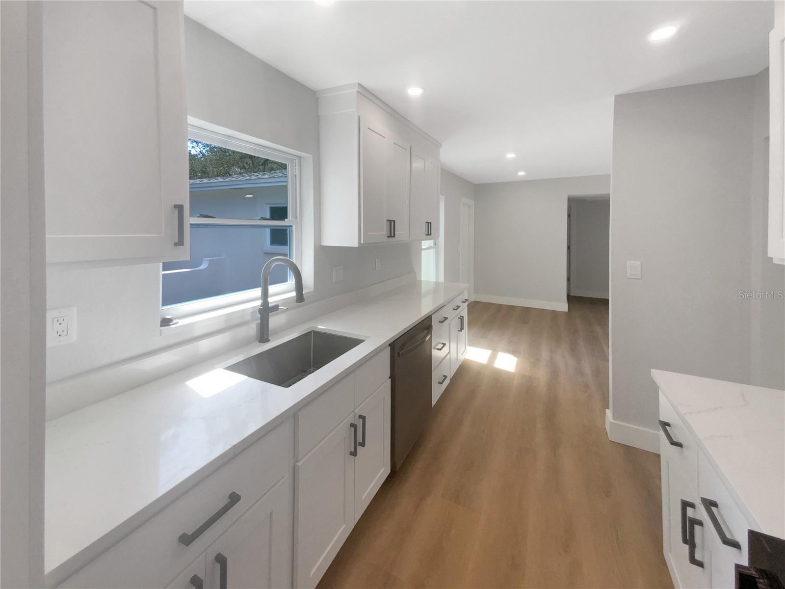 Image 6 of 34 For 7812 53rd Street