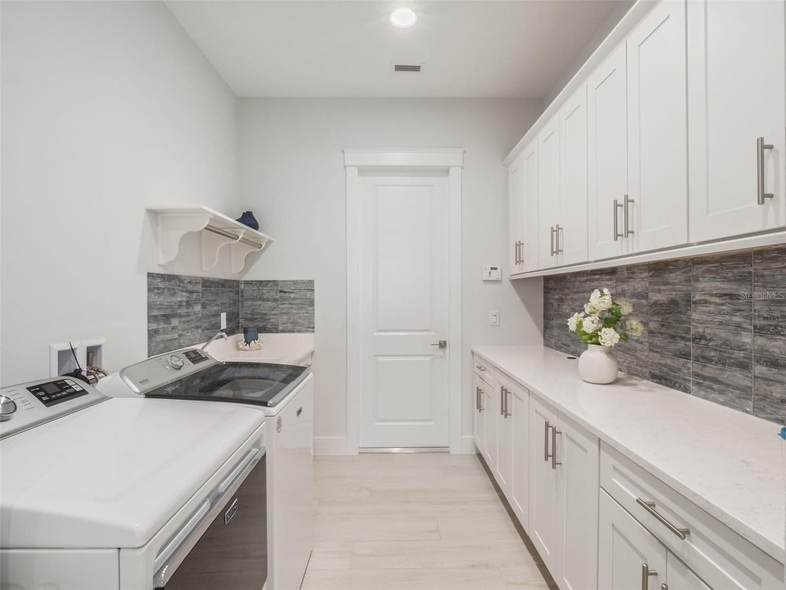 Image 40 of 61 For 3211 Modena Way