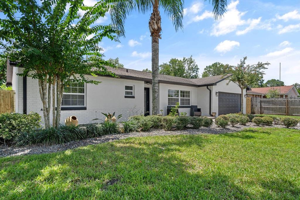 Image 2 of 27 For 668 Riverwoods Circle