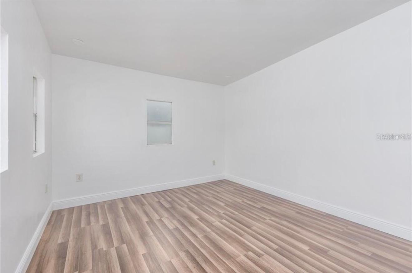 Image 21 of 30 For 31 Cosmos Drive