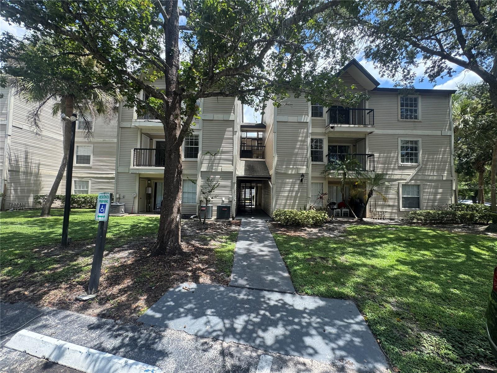 Details for 1948 Lake Atriums Circle 136, ORLANDO, FL 32839