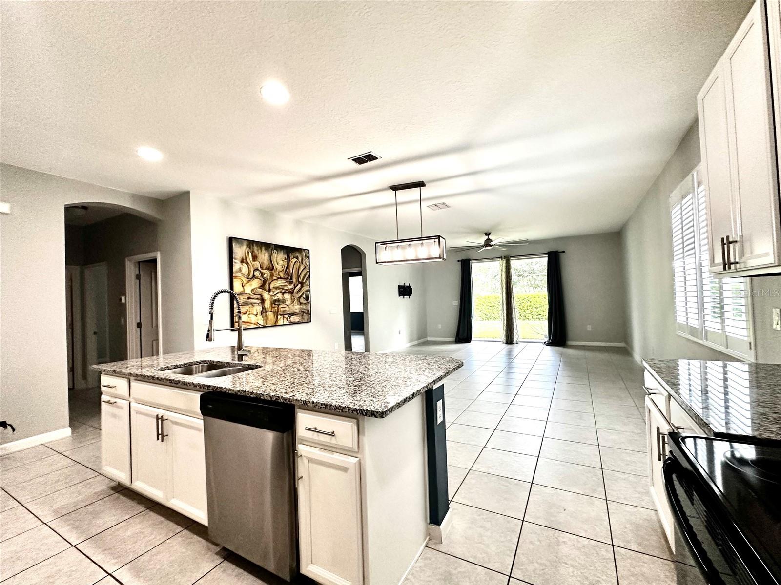 Image 4 of 22 For 2199 Rush Bay Way