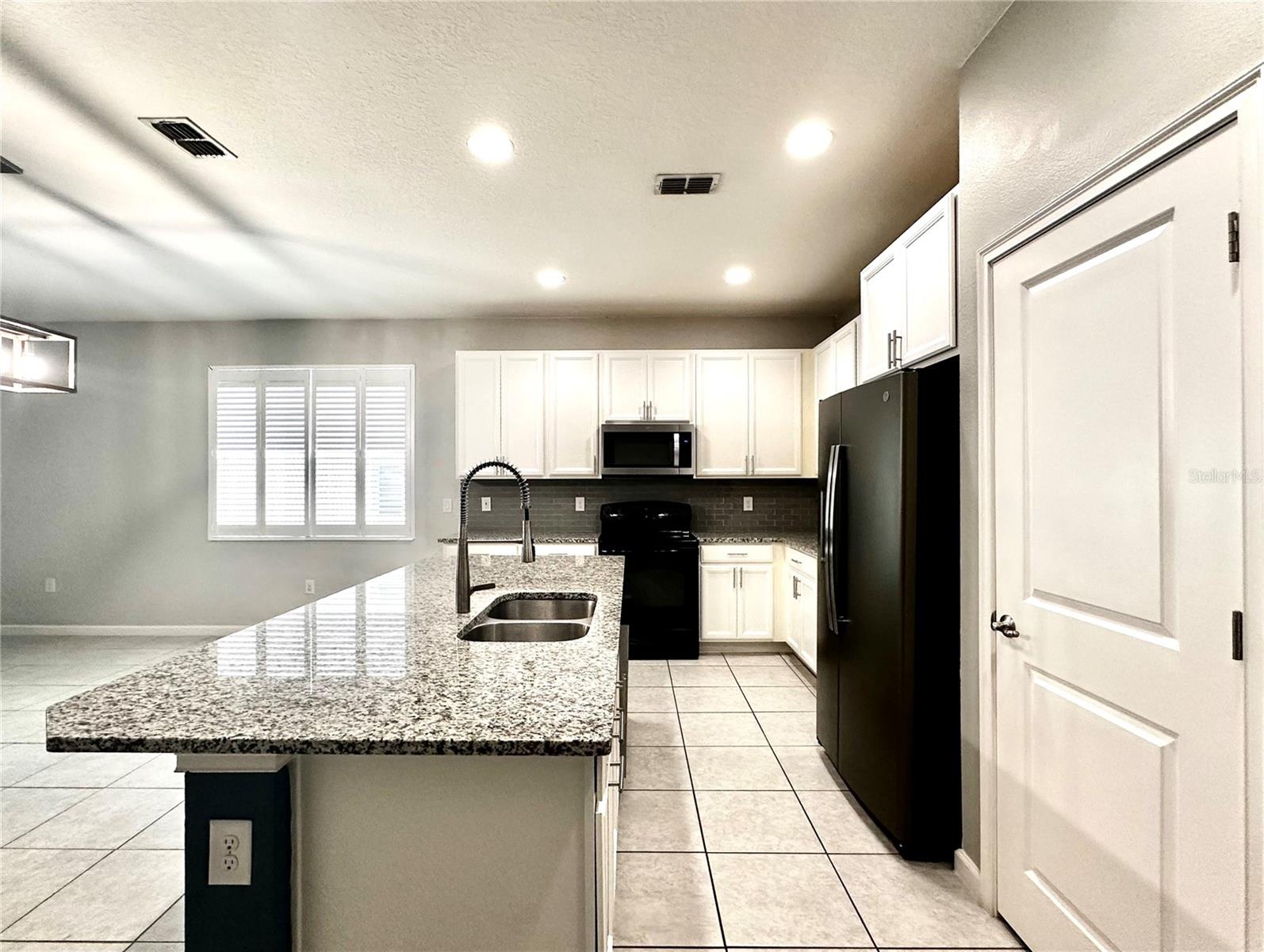 Image 5 of 22 For 2199 Rush Bay Way