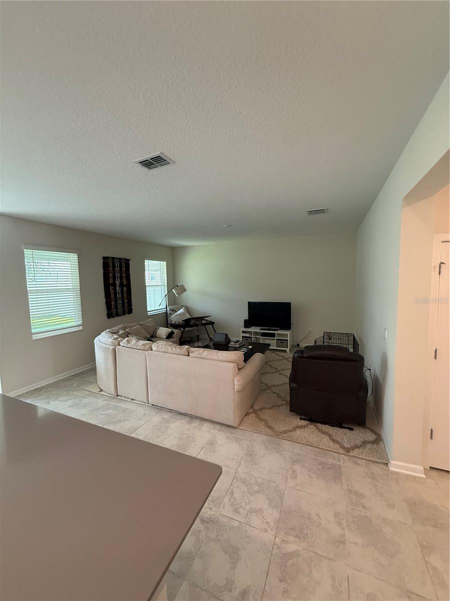 Image 4 of 12 For 1835 Dumbleton Place