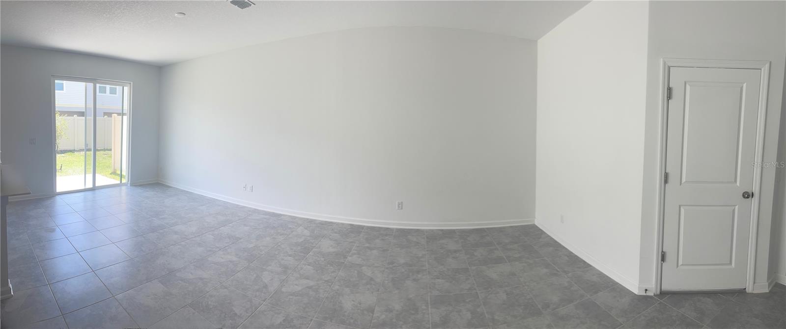 Listing photo id 9 for 2440 Skyline Loop