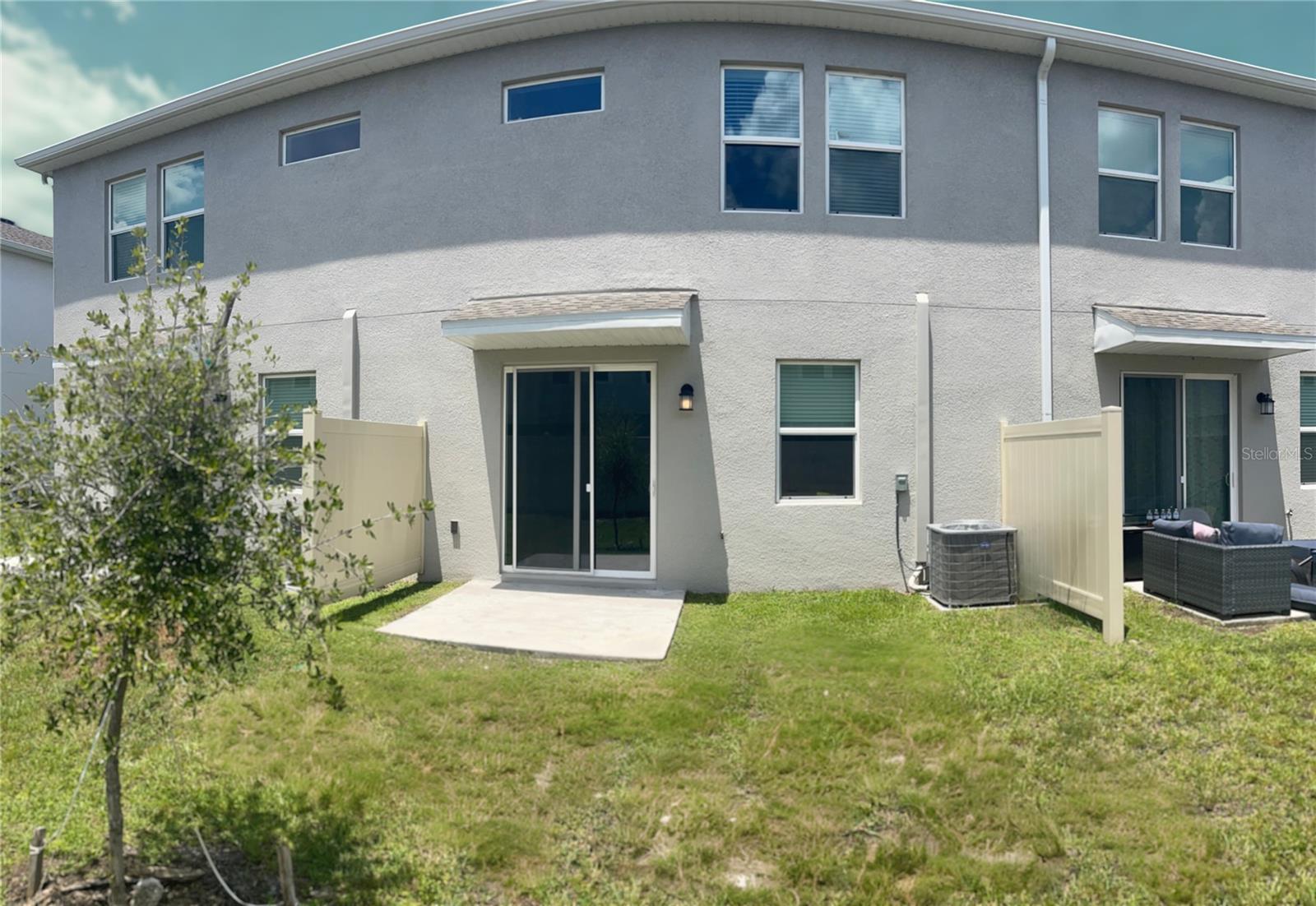 Listing photo id 10 for 2440 Skyline Loop