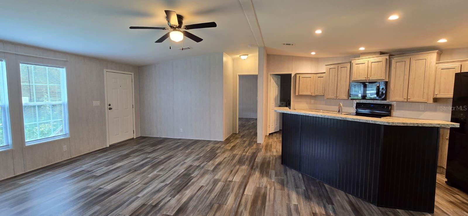 Image 2 of 11 For 18944 3rd Avenue