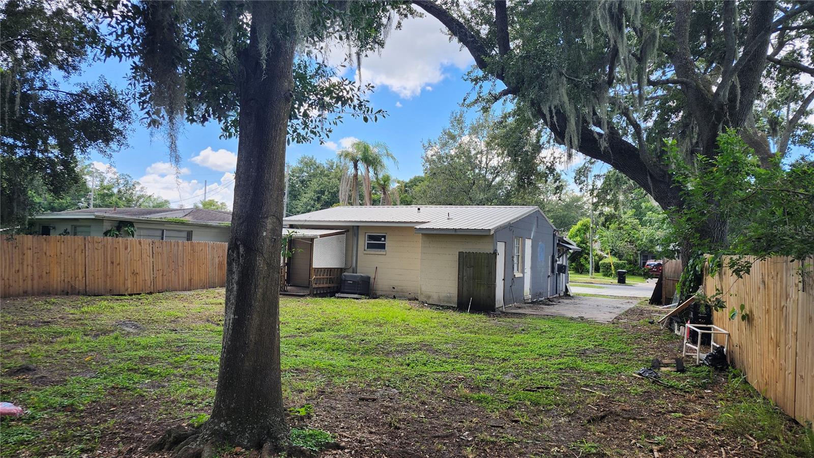 Image 11 of 13 For 1805 Guinyard Way