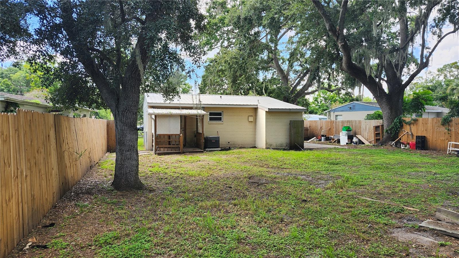 Image 12 of 13 For 1805 Guinyard Way