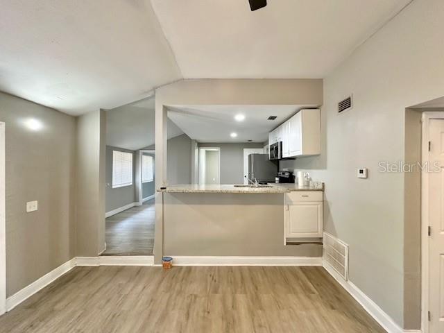 Image 7 of 22 For 7803 Rose Avenue A
