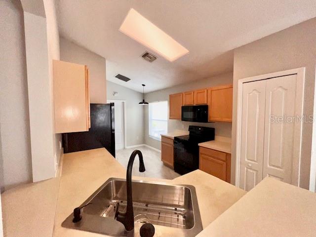 Image 10 of 20 For 14736 Huntley Drive