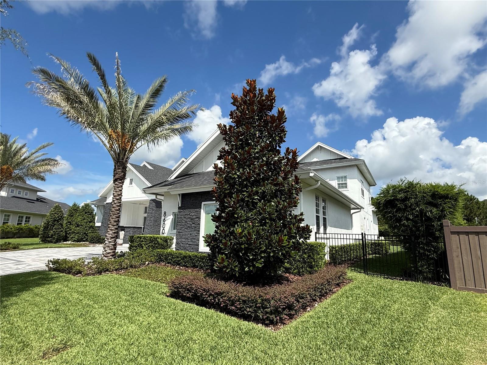 Image 4 of 87 For 8600 Hata Street