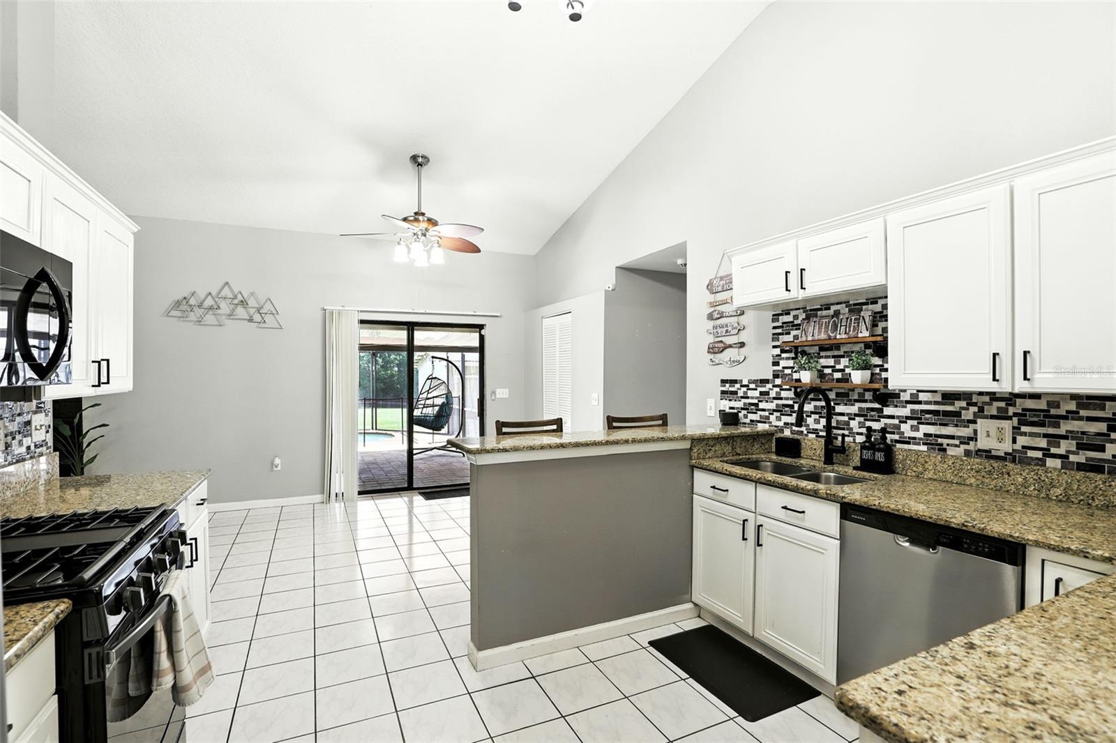 Image 14 of 37 For 7708 Eden Park Road