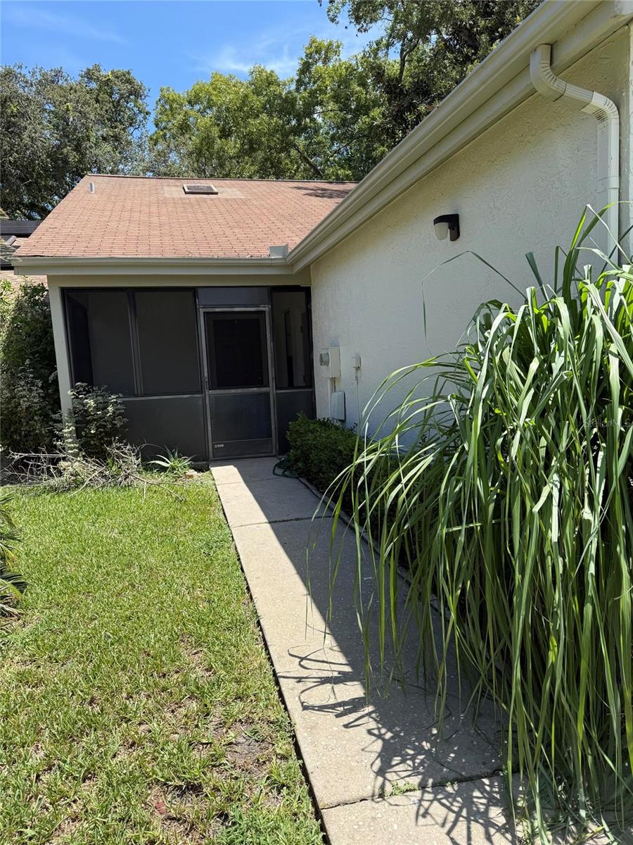 Listing photo id 0 for 11746 Spring Tree Lane
