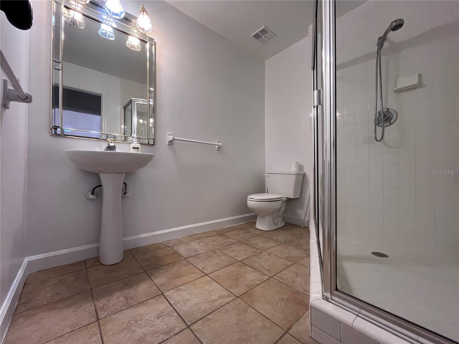 Image 10 of 27 For 1205 Mayfield Avenue