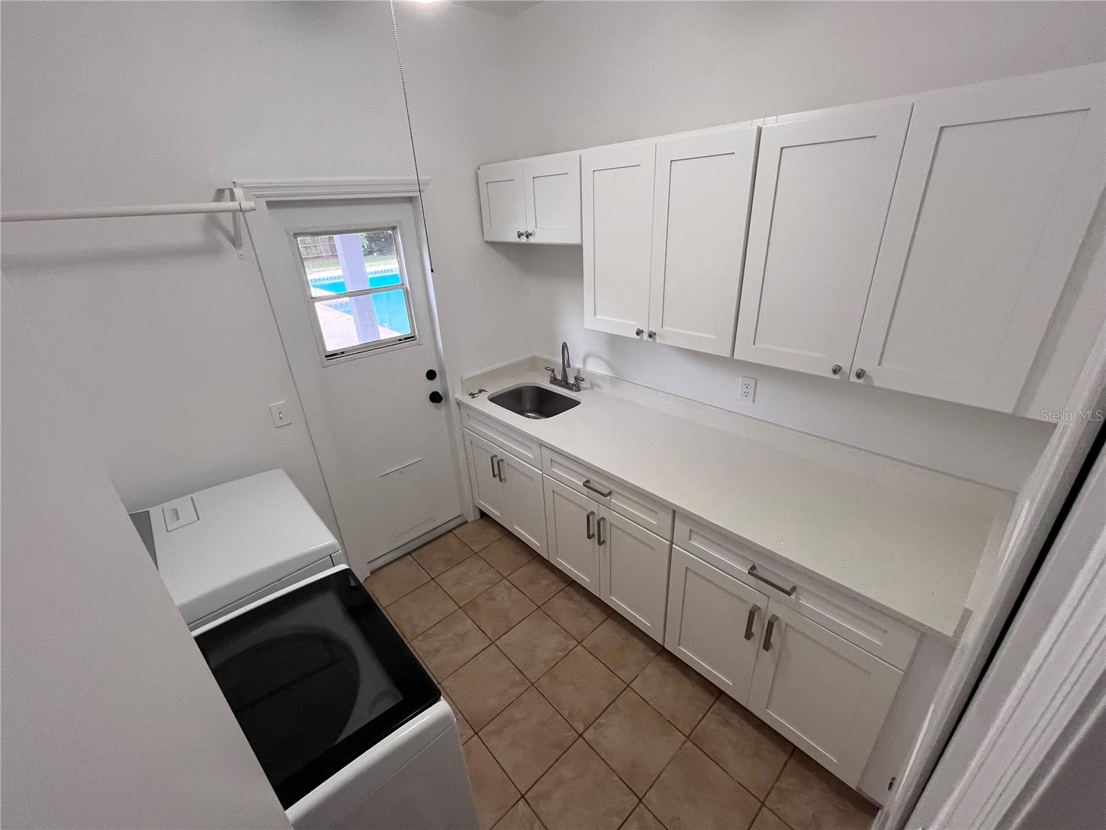 Image 22 of 27 For 1205 Mayfield Avenue