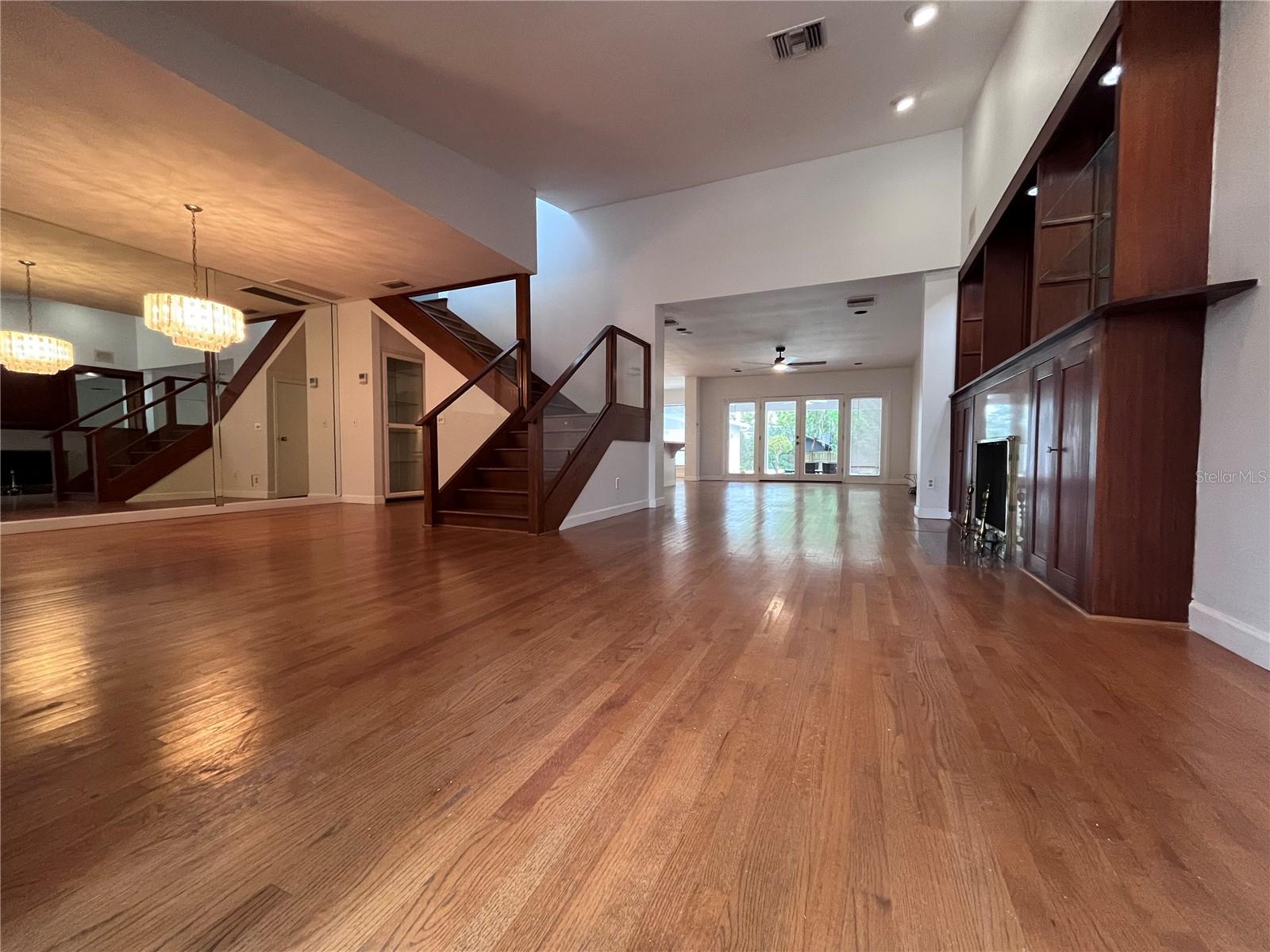 Image 4 of 27 For 1205 Mayfield Avenue