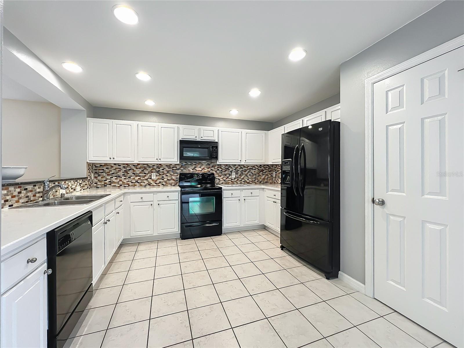 Image 21 of 71 For 2463 Lacerta Drive