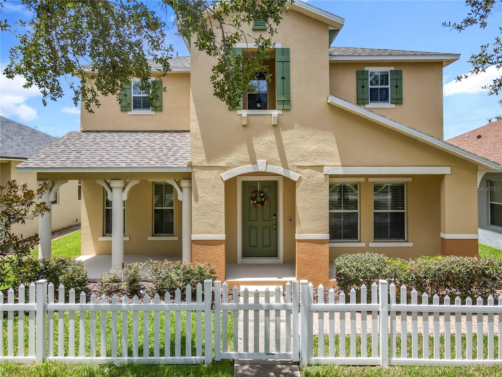 Image 4 of 71 For 2463 Lacerta Drive