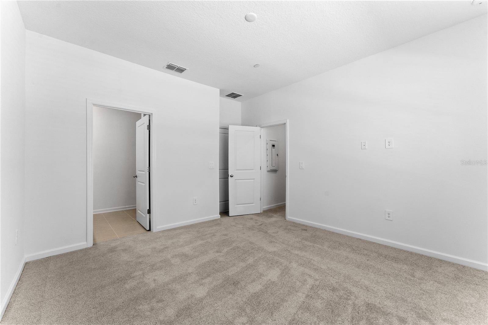 Image 10 of 32 For 2301 White Buffalo Street