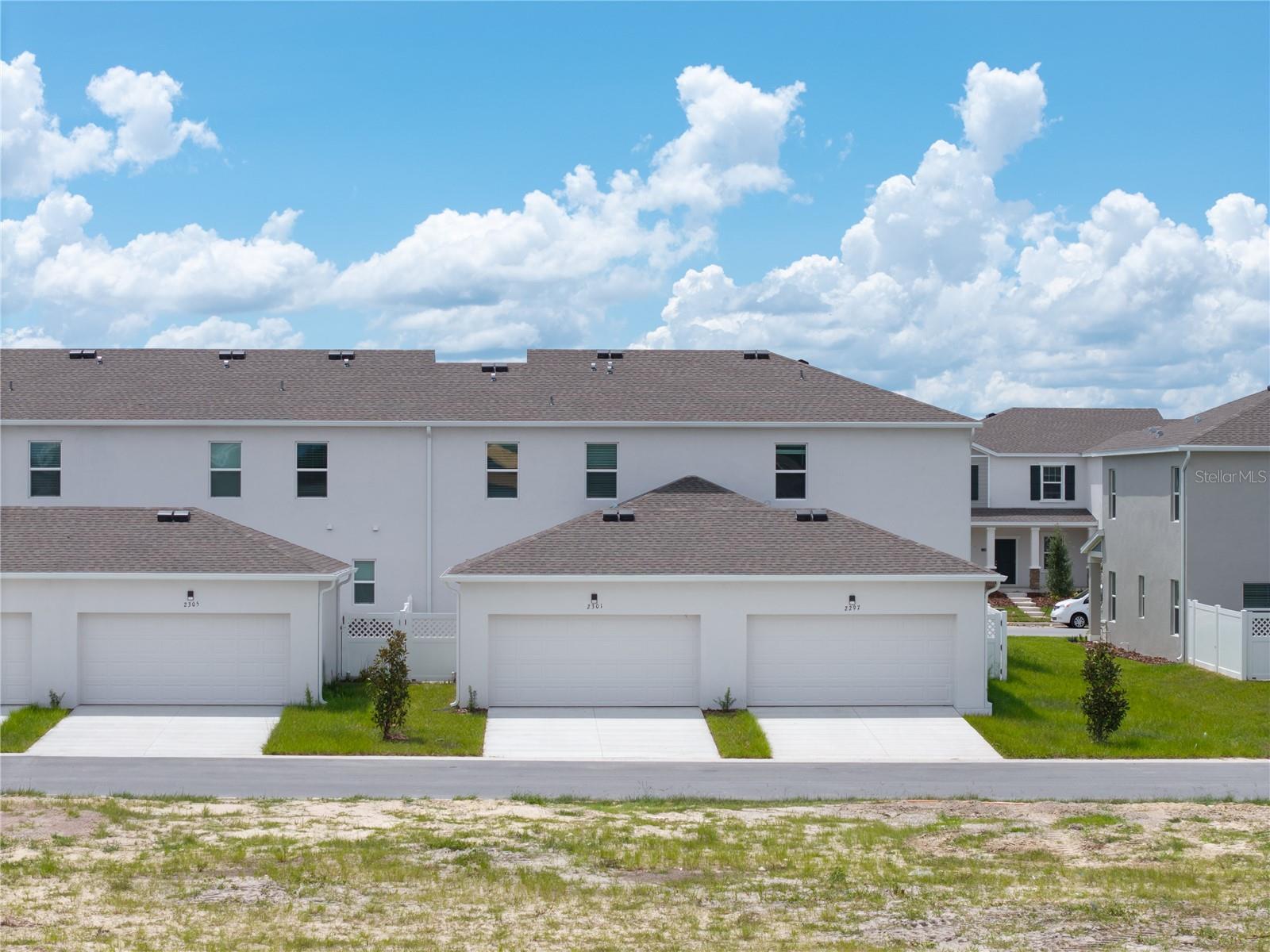 Image 2 of 32 For 2301 White Buffalo Street