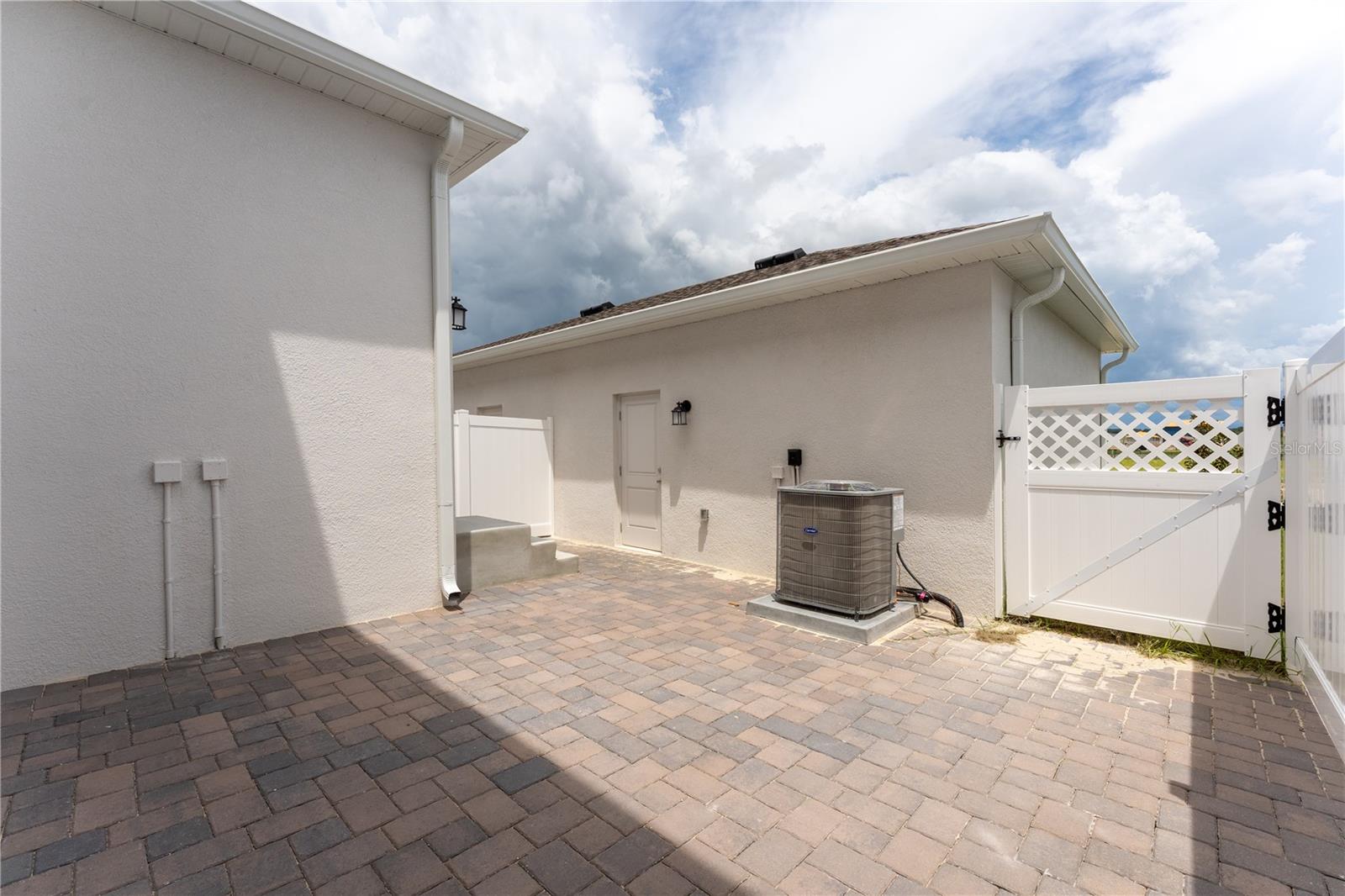 Image 4 of 32 For 2301 White Buffalo Street