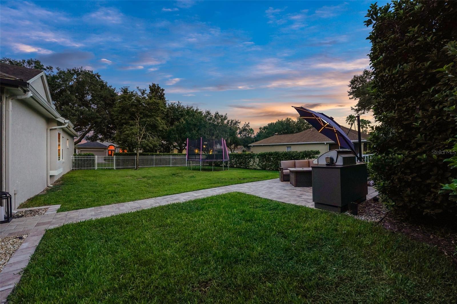 Image 10 of 32 For 816 Lakeworth Circle